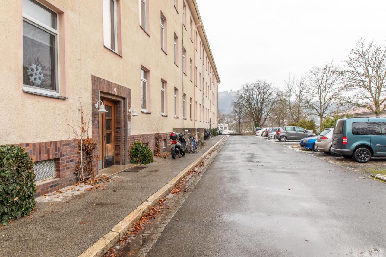 Moderne Dachgeschosswohnung - Parkplatz - Netflix Coburg Buitenkant foto